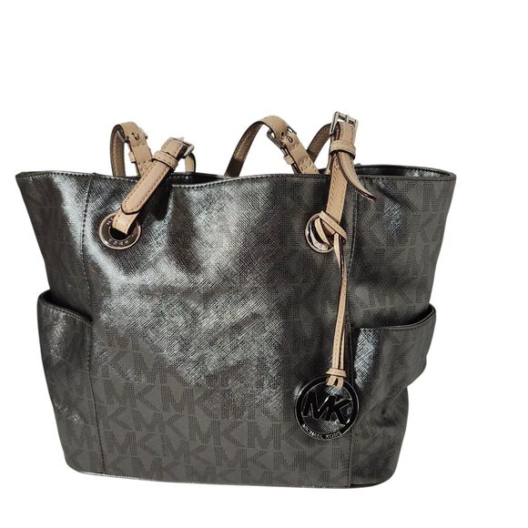 Michael Kors Metallic Silvery Gray Tote Bag  Jet Set - Picture 1 of 11